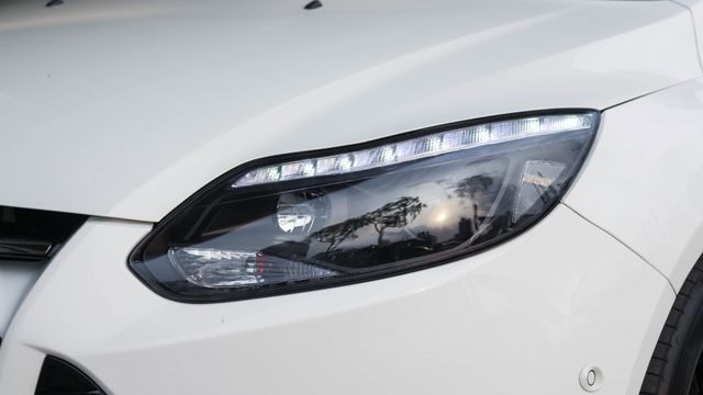 改鋁圈 避震 安卓機 導航 倒車顯影 魚眼 LED燈組 天窗 自動停車  第3張相片