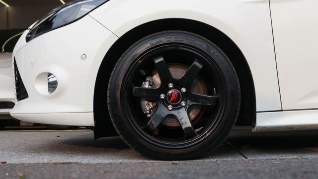 改鋁圈 避震 安卓機 導航 倒車顯影 魚眼 LED燈組 天窗 自動停車  第4張相片
