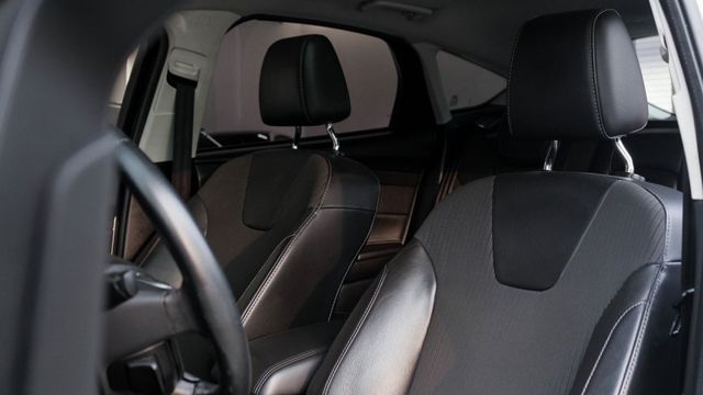 改鋁圈 避震 安卓機 導航 倒車顯影 魚眼 LED燈組 天窗 自動停車  第7張相片