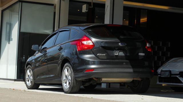 實車實價!定速巡航 後視鏡方向指示燈  LED尾燈  空力套件 電動天窗  第2張相片