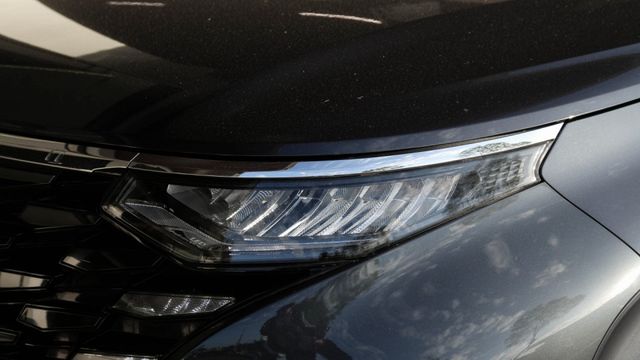 實車實價!雙電滑門 ACC LED貫穿尾燈 全景雙天窗 換檔快撥 電尾門  第3張相片
