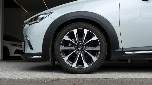 CX-3實車實價! 車道偏離警示系統  車道變換輔助系統  ACC主動跟車系統  第5張相片