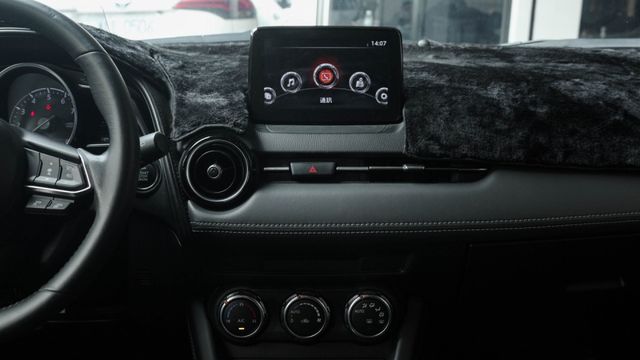 CX-3實車實價! 車道偏離警示系統  車道變換輔助系統  ACC主動跟車系統  第10張相片