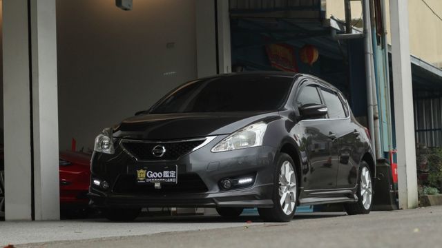 實車實價!原廠IKEY 定速 恆溫 17吋鋁圈 影音螢幕 HUD 前距雷達 AUTO大燈 LED日行燈 空力套件  第1張相片