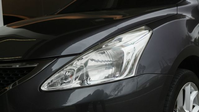 實車實價!原廠IKEY 定速 恆溫 17吋鋁圈 影音螢幕 HUD 前距雷達 AUTO大燈 LED日行燈 空力套件  第3張相片