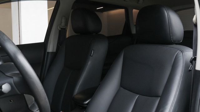 實車實價!原廠IKEY 定速 恆溫 17吋鋁圈 影音螢幕 HUD 前距雷達 AUTO大燈 LED日行燈 空力套件  第8張相片