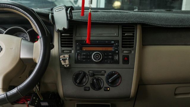 TIIDA C11 ABS  15吋鋁圈  米內裝皮椅  電子後視鏡  倒車顯影  第7張相片
