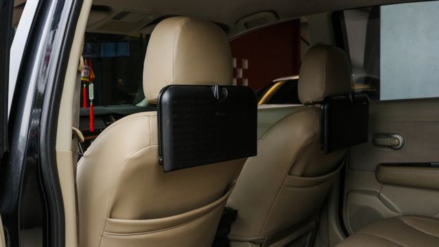 TIIDA C11 ABS  15吋鋁圈  米內裝皮椅  電子後視鏡  倒車顯影  第10張相片