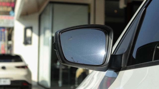 ACC 前下巴  避震  17吋鋁圈  卡鉗  GORGE外洩壓  車頂架  第5張相片