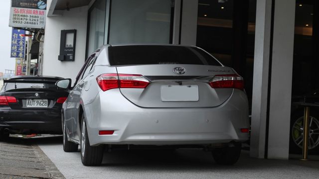 MK11 ALTIS 改安卓機 / ABS SRS 倒車顯影 15吋鋁圈  第2張相片