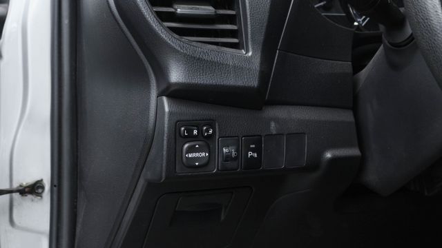 MK11 ALTIS 改安卓機 / ABS SRS 倒車顯影 15吋鋁圈  第6張相片