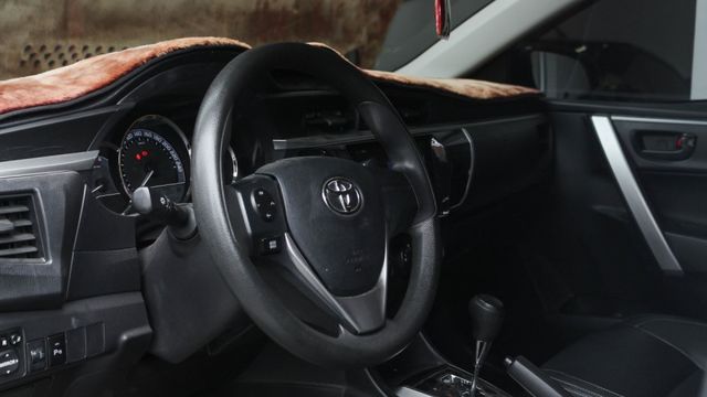 MK11 ALTIS 改安卓機 / ABS SRS 倒車顯影 15吋鋁圈  第7張相片