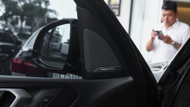 實車實價!5AU 選配33萬  第7張相片