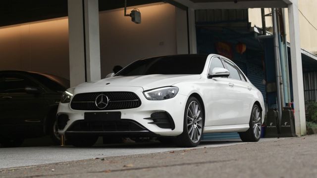 E350 P20 多光束 Keyless-Go免鑰匙 柏林 腳踢電尾門  12.3吋雙數位儀表板  盲點偵測 全景  第1張相片