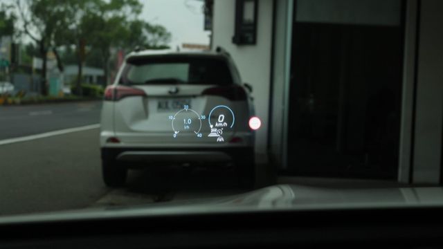 E350 P20 多光束 Keyless-Go免鑰匙 柏林 腳踢電尾門  12.3吋雙數位儀表板  盲點偵測 全景  第9張相片