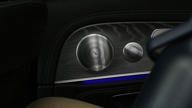 E350 P20 多光束 Keyless-Go免鑰匙 柏林 腳踢電尾門  12.3吋雙數位儀表板  盲點偵測 全景  第15張相片