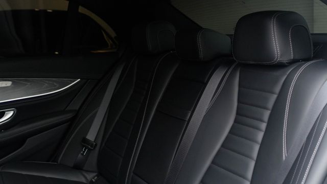 E350 P20 多光束 Keyless-Go免鑰匙 柏林 腳踢電尾門  12.3吋雙數位儀表板  盲點偵測 全景  第16張相片