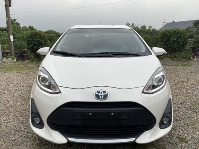TOYOTA豐田 PRIUS C  第3張相片