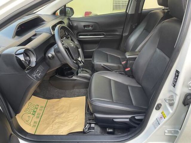 TOYOTA豐田 PRIUS C  第8張相片