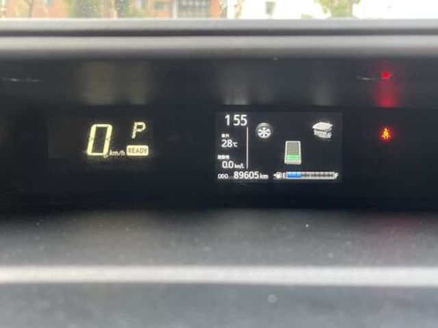 TOYOTA豐田 PRIUS C  第19張相片