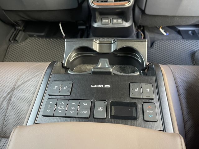 LEXUS凌志 ES300H  第12張相片