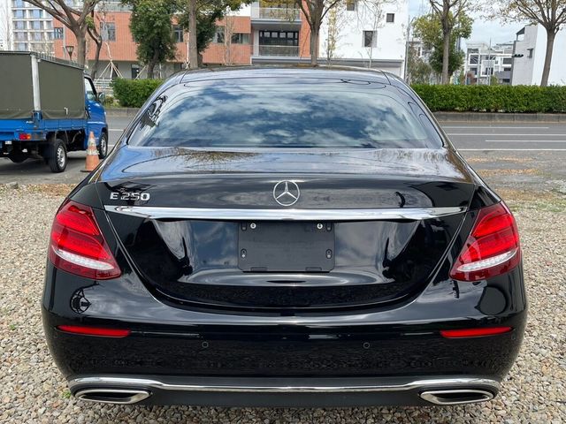 M-BENZ賓士 E250  第4張相片