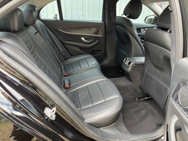 M-BENZ賓士 E250  第7張相片