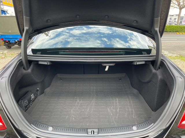 M-BENZ賓士 E250  第10張相片