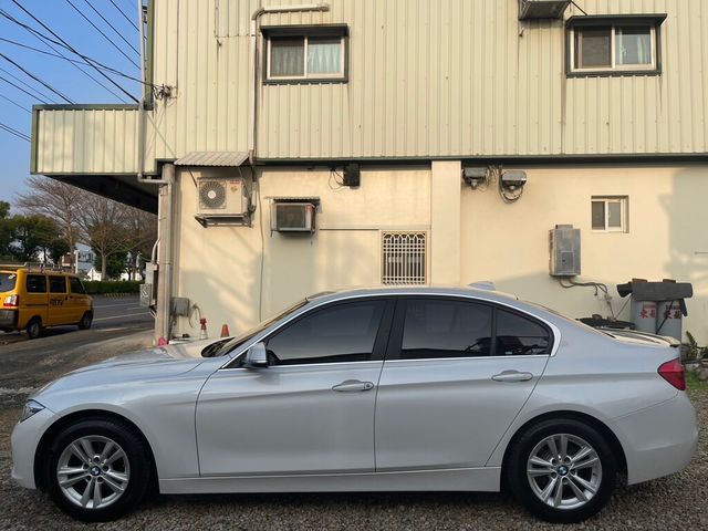 BMW寶馬 318I  第4張相片