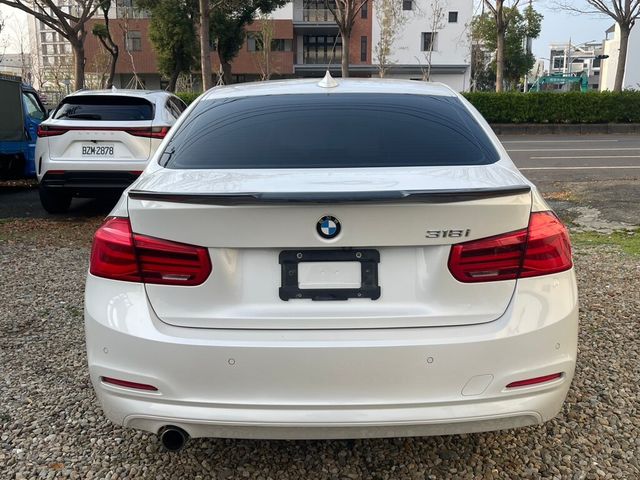 BMW寶馬 318I  第5張相片