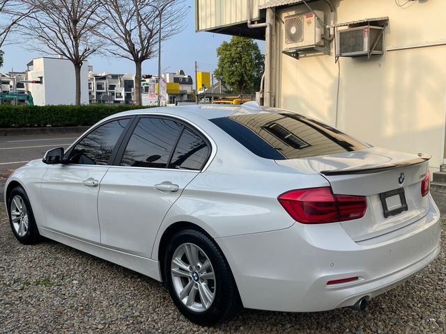 BMW寶馬 318I  第6張相片