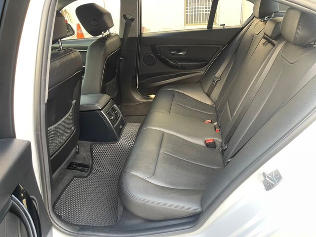 BMW寶馬 318I  第10張相片