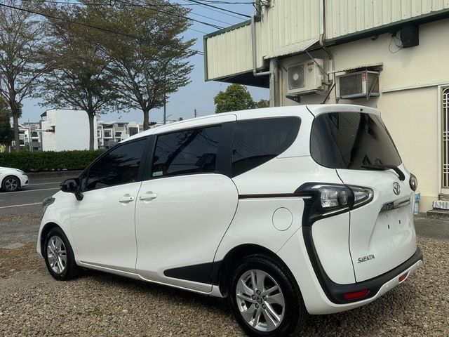 TOYOTA豐田 SIENTA  第7張相片