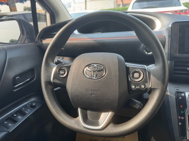 TOYOTA豐田 SIENTA  第25張相片