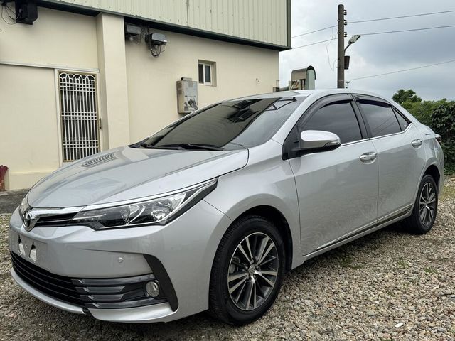 TOYOTA豐田 ALTIS  第1張相片