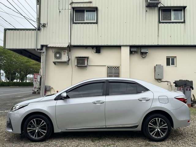 TOYOTA豐田 ALTIS  第4張相片
