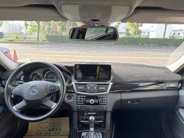 M-BENZ賓士 E250  第13張相片