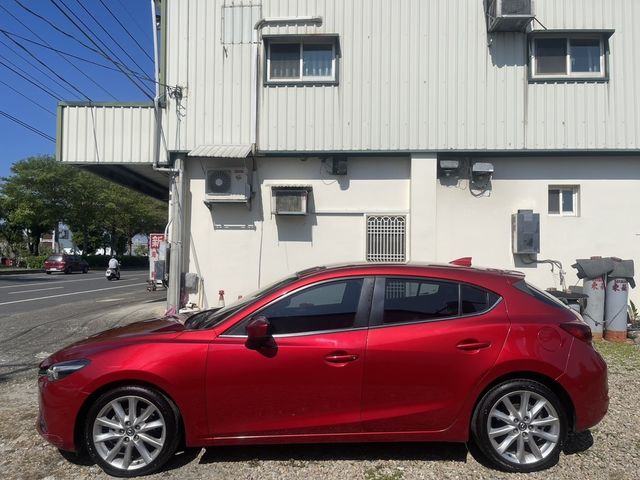 MAZDA馬自達 MAZDA 3  第4張相片