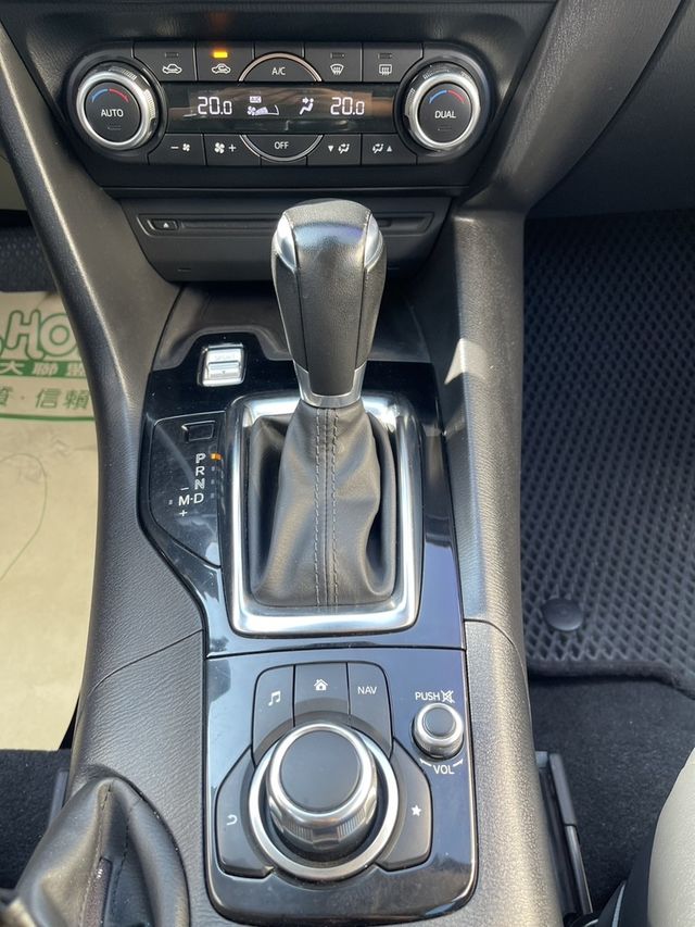 MAZDA馬自達 MAZDA 3  第14張相片