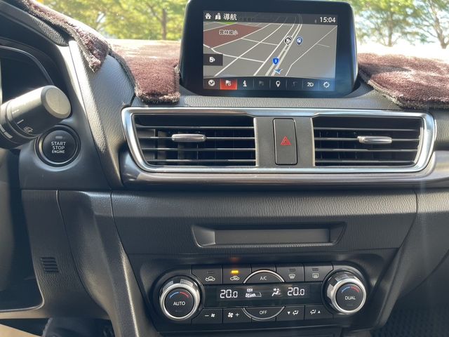 MAZDA馬自達 MAZDA 3  第15張相片