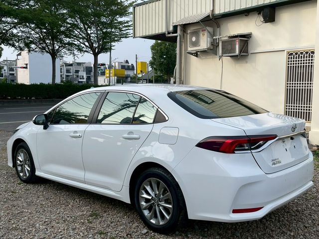 TOYOTA豐田 ALTIS  第5張相片