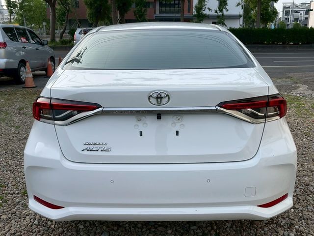TOYOTA豐田 ALTIS  第7張相片