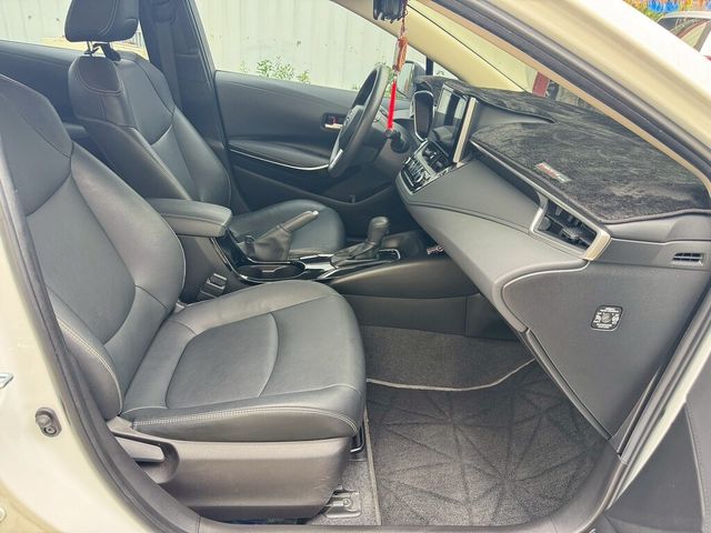 TOYOTA豐田 ALTIS  第7張相片