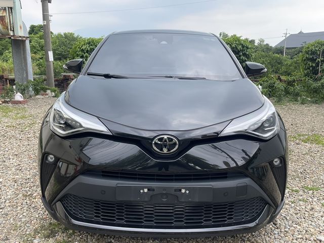 TOYOTA豐田 C-HR  第2張相片