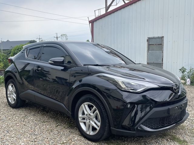 TOYOTA豐田 C-HR  第3張相片
