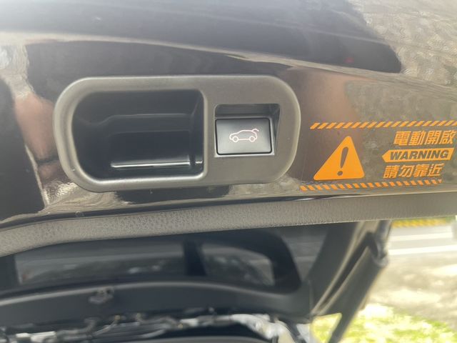 TOYOTA豐田 C-HR  第8張相片
