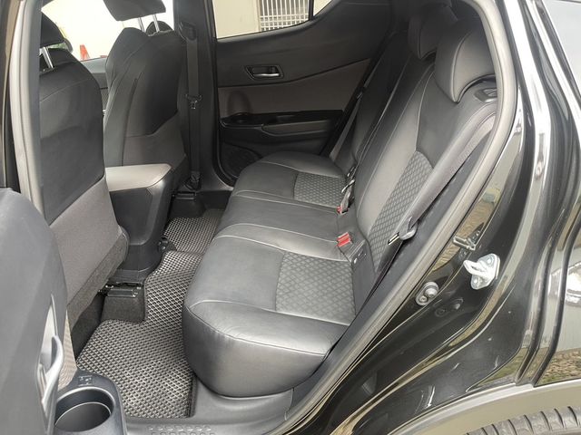 TOYOTA豐田 C-HR  第10張相片