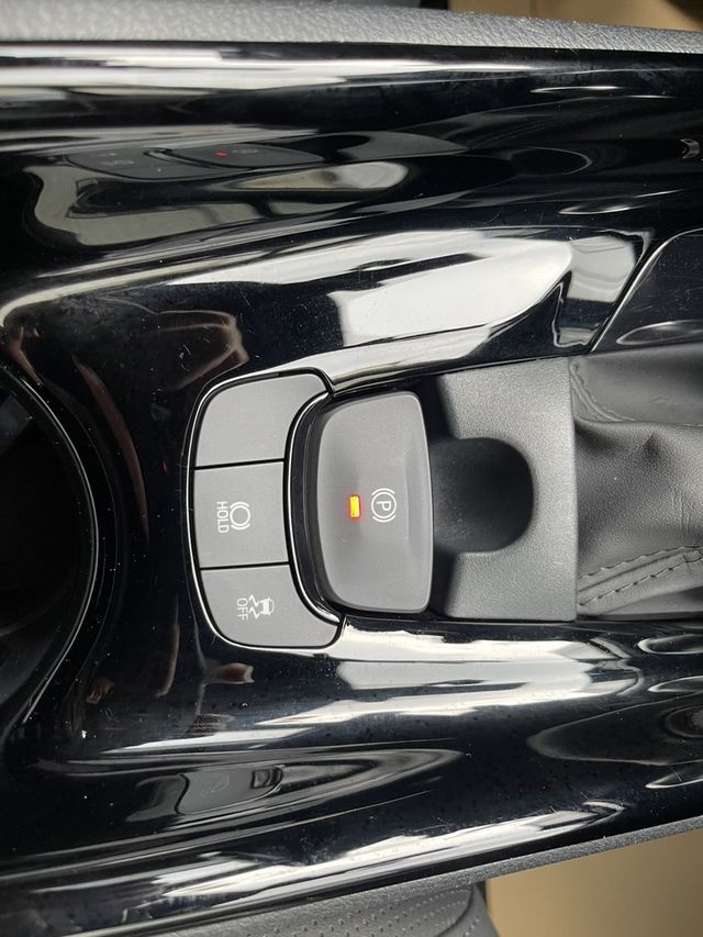 TOYOTA豐田 C-HR  第16張相片