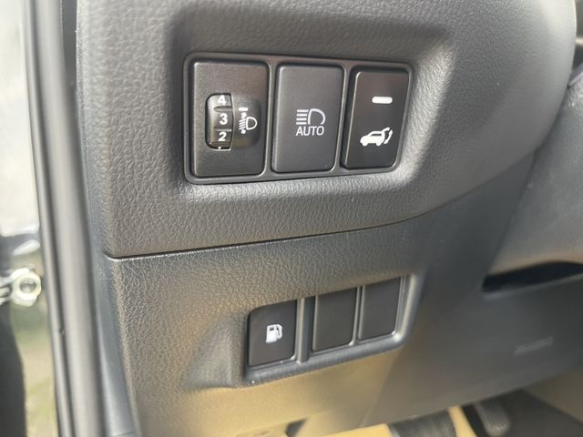 TOYOTA豐田 C-HR  第17張相片