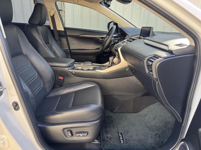 LEXUS凌志 NX300  第10張相片
